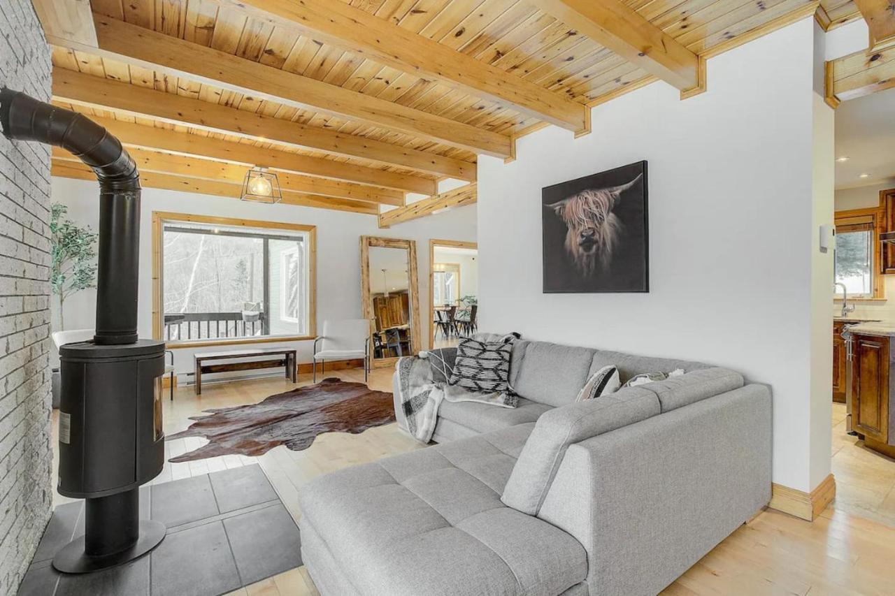 Cozy Haven With Spa & Stunning Views Baie-Saint-Paul Exterior photo
