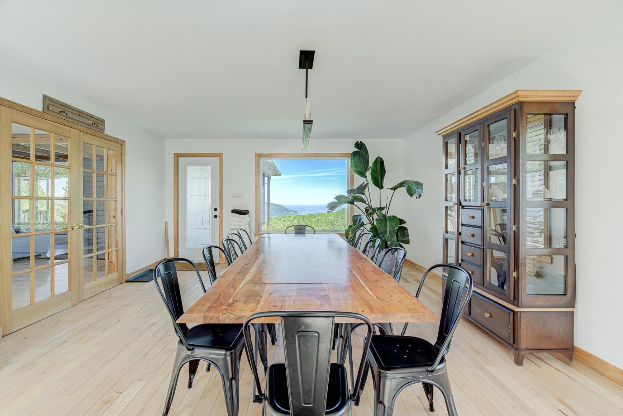 Cozy Haven With Spa & Stunning Views Baie-Saint-Paul Exterior photo