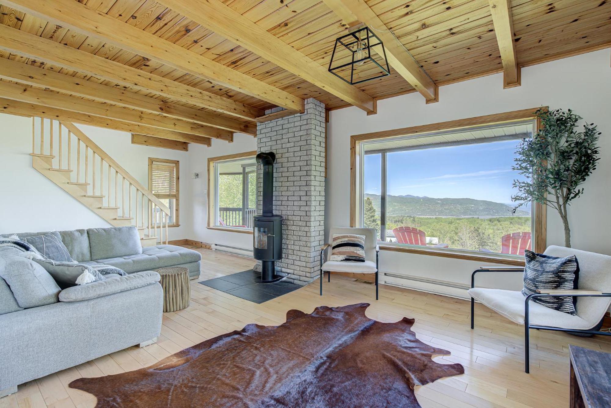 Cozy Haven With Spa & Stunning Views Baie-Saint-Paul Exterior photo